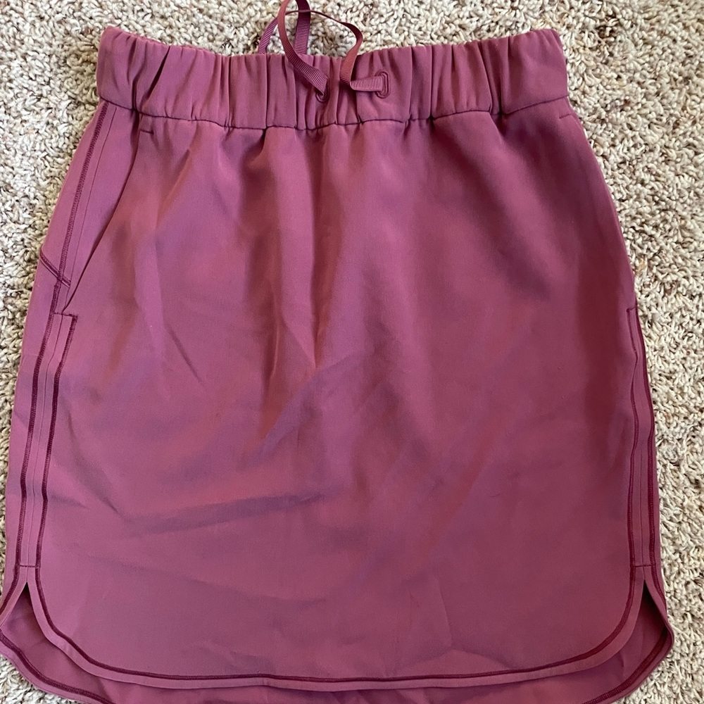 lululemon back on the fly skirt